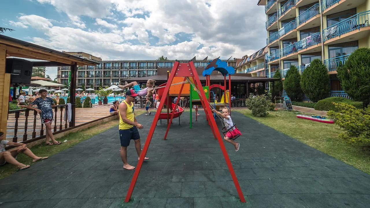 Hotel Baikal Солнечный берег