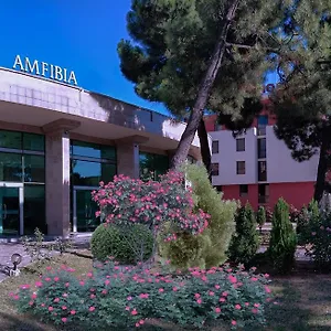 Hotel Amfibia Beach Complex