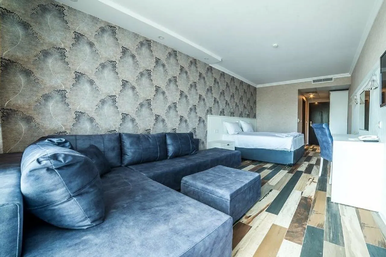Hotel Baikal Σάνι Μπιτς 4*,